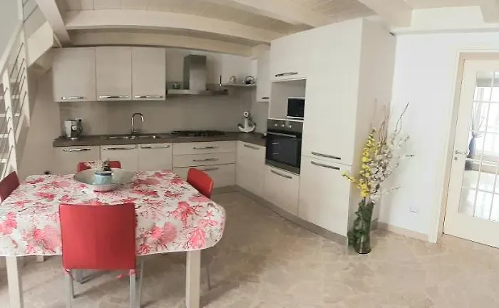 Dimora Damare Apartment Trani